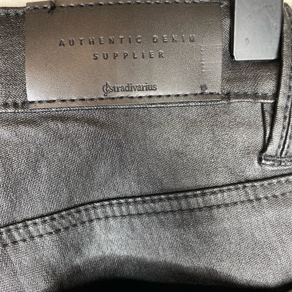 ASOS Stradivarius Black Coated Jeggings - Picture 4 of 8